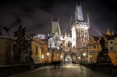 Kada je najbolje vreme da posetite Prag? Prelep je na zimu, još lepši u proleće