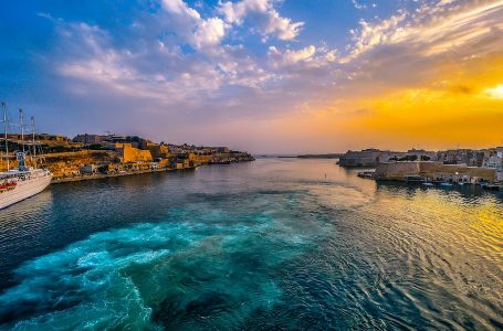 Krstarenje Mediteranom: Otkrijte vrele destinacije i hladne talase avanture