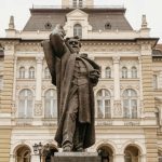 Spomenik u Novom Sadu.